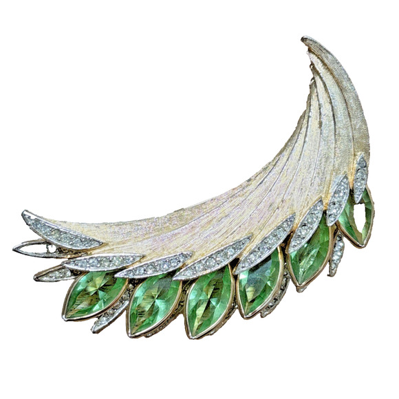 Vintage Vendome Brooch Light Green Crystal Rhinestones Bouquet of Flowers Pin - Picture 3 of 10